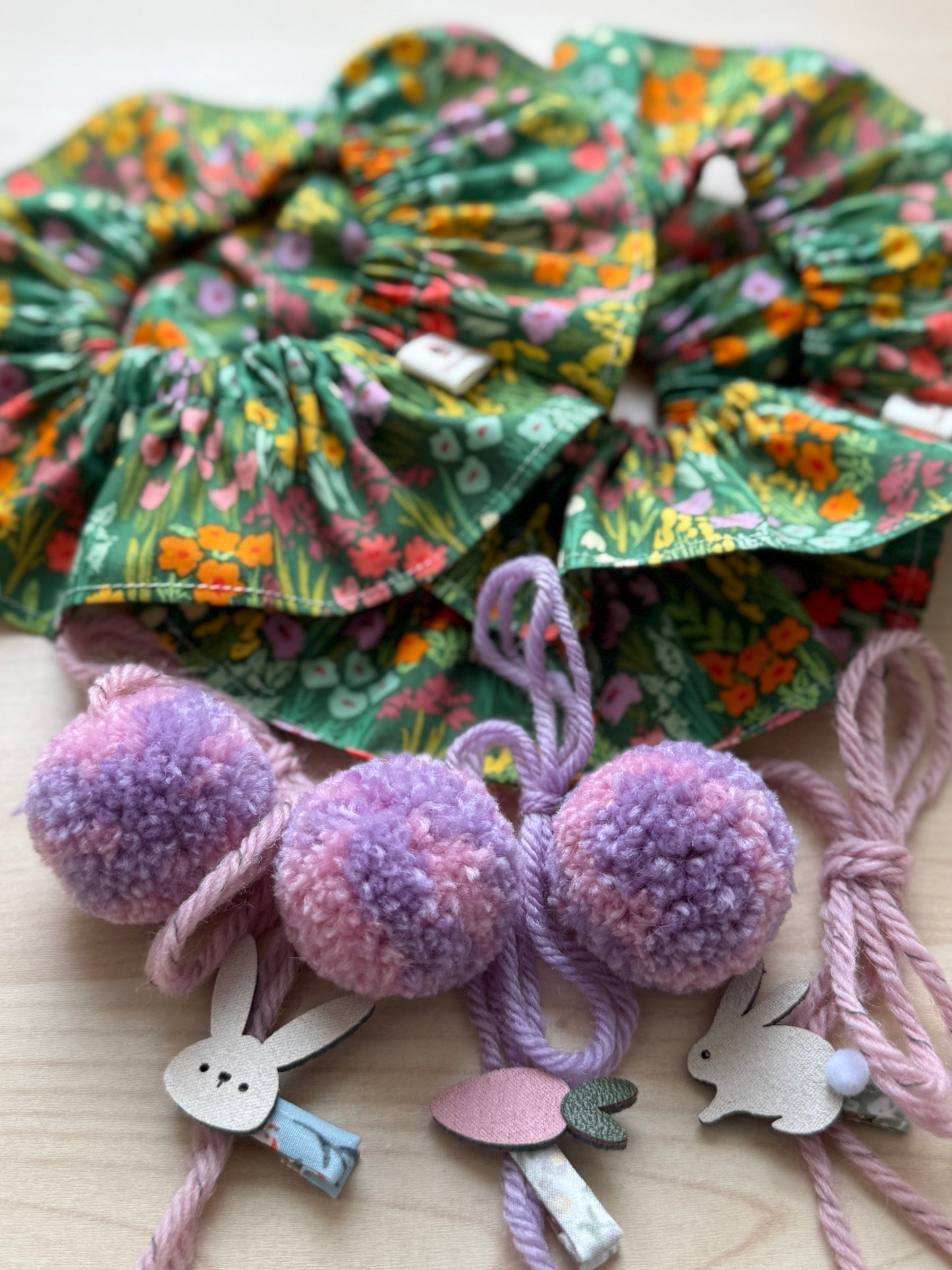 Spring Flowers Deluxe Accessory Packet